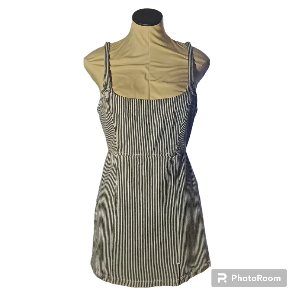 Urban Outfitters BDG Hudson Black and White Pinstriped Denim Mini Dress Size M - Picture 4 of 10